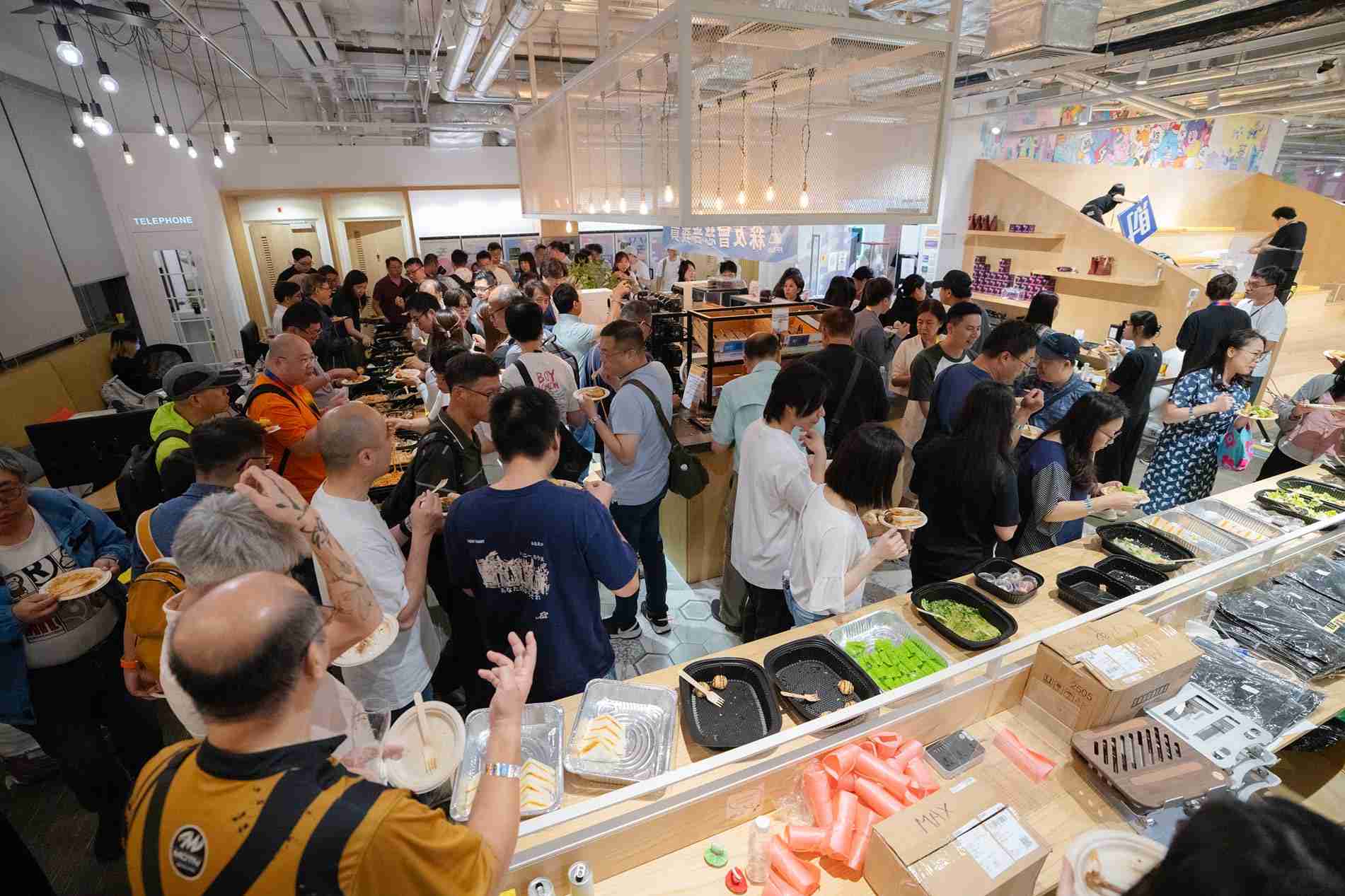 earn-smart-play-hard-4