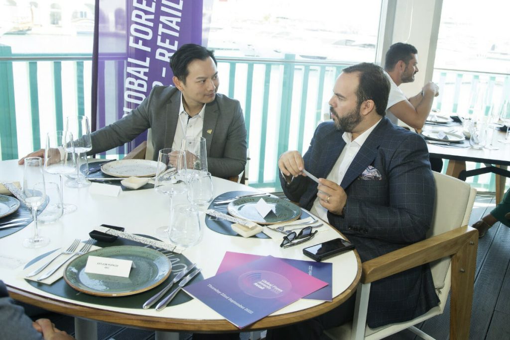 而今年已是第三年榮獲該項環球獎項,Forex Forest創立人兼行政總裁Wayne Ng則於上週親身飛往到塞浦路斯出席頒獎禮和領取獎項,成為業界企業精英當中甚少可以入圍的亞洲面孔